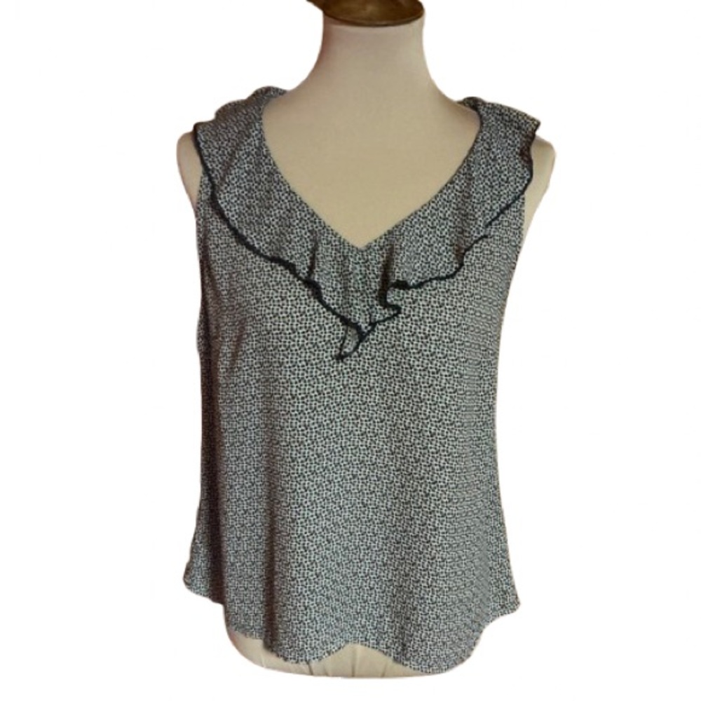 Cabi Stellar Star Print Feminine Sleeveless Blouse